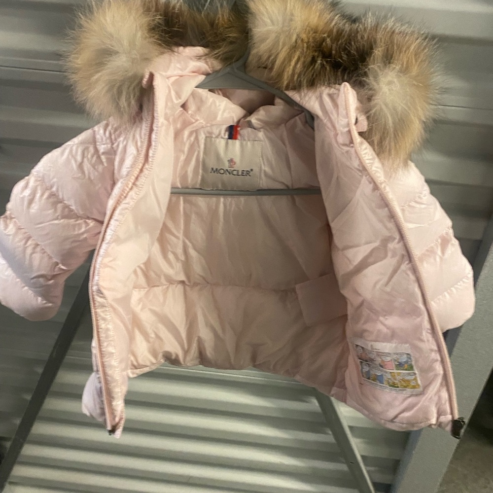 Moncler down jacket - Picture 4 of 9